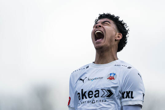 Helsingborgs Milan Silva Rasmussen reagerar