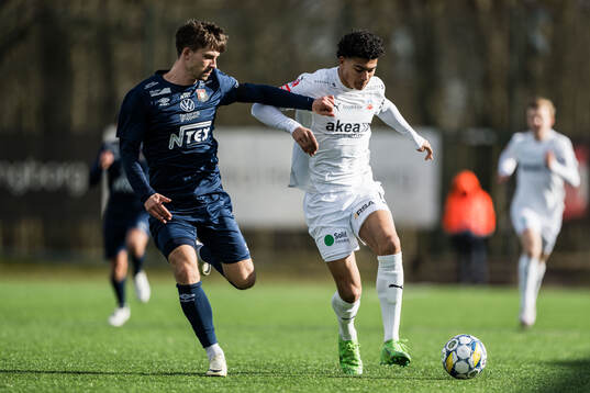 Örgrytes Daniel Paulson och Helsingborgs Milan Silva