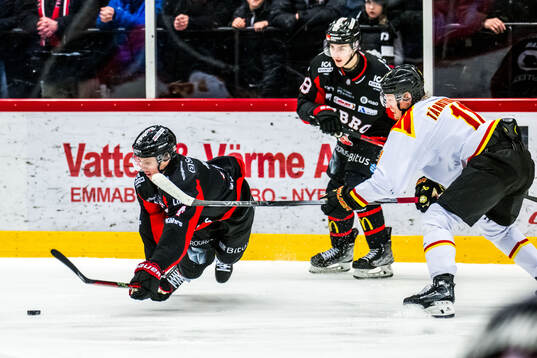 Nybros Niklas Nilsson och Brynäs Oliver Tärnström