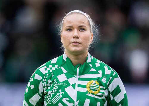 Hammarbys Eva Nyström innan fotbollsmatchen i Svenska
