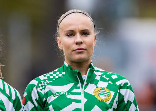 Hammarbys Stina Lennartsson innan fotbollsmatchen i Svenska