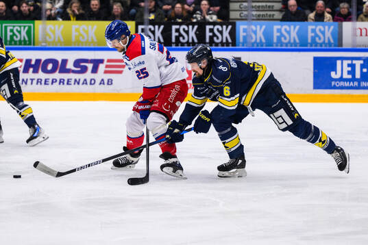 Johannes Salmonsson och HV71s Anton Strålman