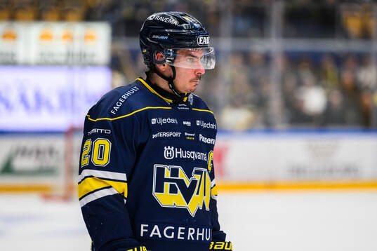 HV71s Andre Petersson deppar