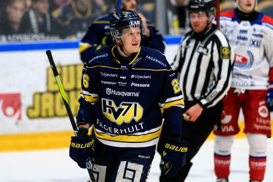 HV71s Tommi Tikka deppar