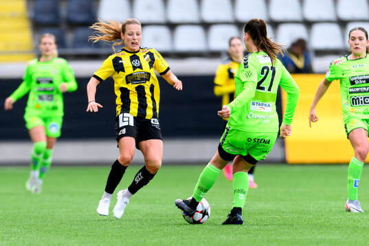 Häckens Anna Anvegård och Kristianstads Josefin Harrysson