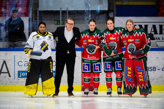 Aiks Elinas Melinder, Frölundas Edit Danielsson,  Nellie