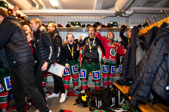 under damernas final i Junior-SM i ishockey mellan AIK och