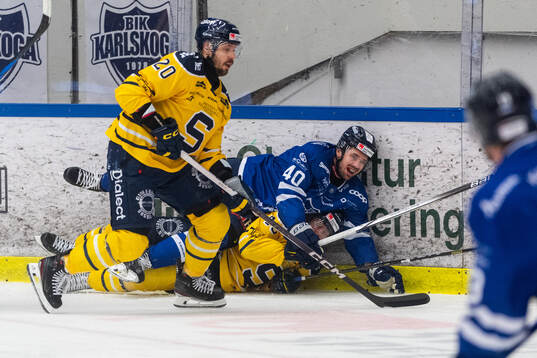 Södertäljes Marcus Eriksson och Sebastian Dyk mot