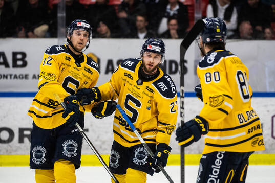 Södertäljes Daniel Norbe jublar