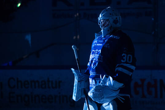 Karlskogas målvakt Victor Brattström