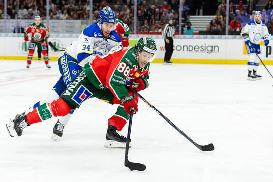 Leksands Peter Cehlarik och Frölundas Malte Strömwall