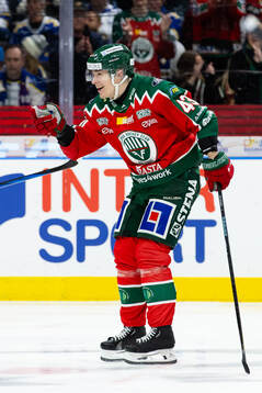 Frölundas Tom Nilsson jublar