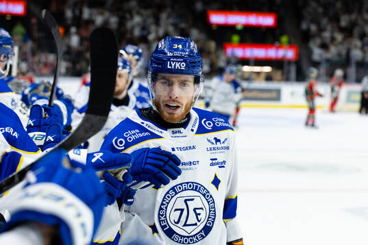 Leksands Peter Cehlarik jublar