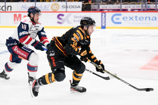 Linköpings Remi Elie och Skellefteås Martins Dzierkals