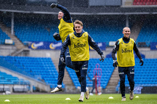 Bläddra bland fler bilder av Football, Norway, Training