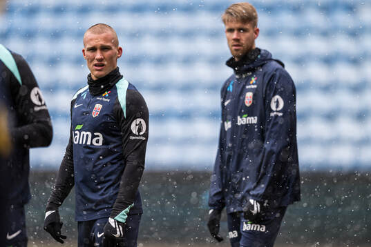 Leo Skiri Østigård and Kristoffer Vassbakk Ajer of the