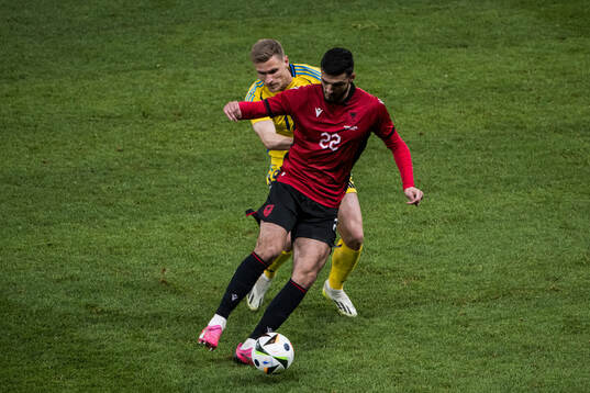 Carl Starfelt of Sweden and Armando Broja of Albania