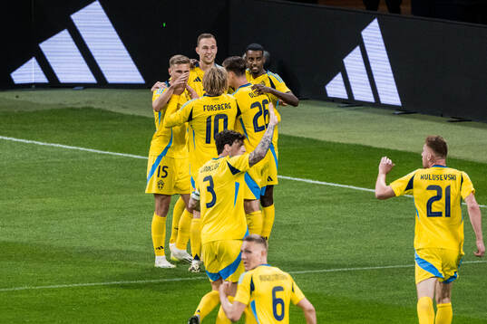 Carl Starfelt , Gustaf Nilsson, Emil Forsberg , Simon