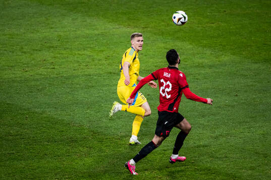 Carl Starfelt of Sweden and Armando Broja of Albania