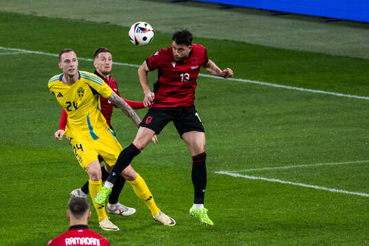 Gustaf Nilsson of Sweden and Enea Mihaj of Albania