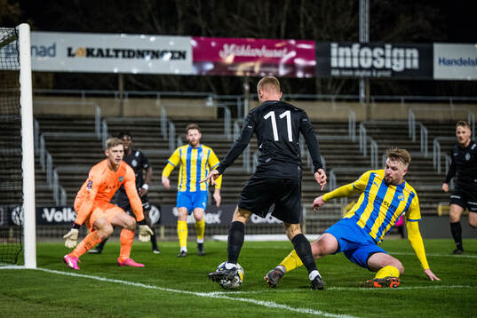 Landskrona BOISs Rasmus Wendt och Eskilsminne IFs Adrian