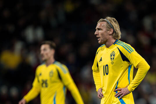 Emil Forsberg of Sweden looks dejected