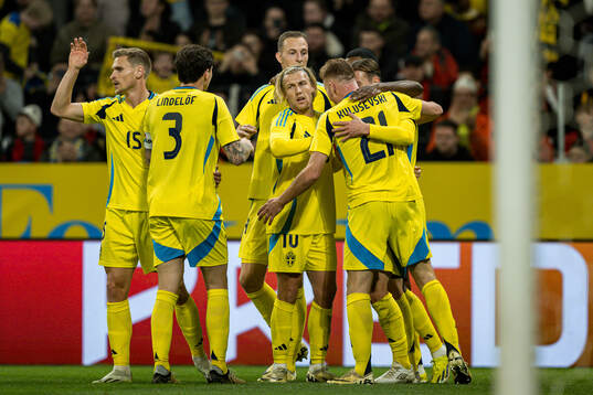 Carl Starfelt , Victor Nilsson Lindelöf , Emil Forsberg ,
