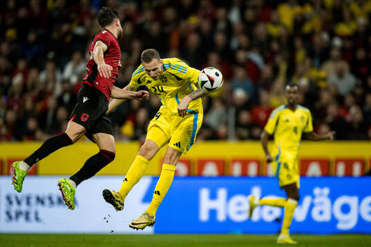 Gustaf Nilsson of Sweden scores the 1-0 goal