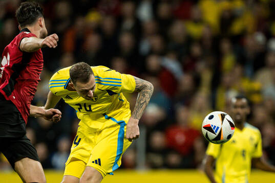 Gustaf Nilsson of Sweden scores the 1-0 goal
