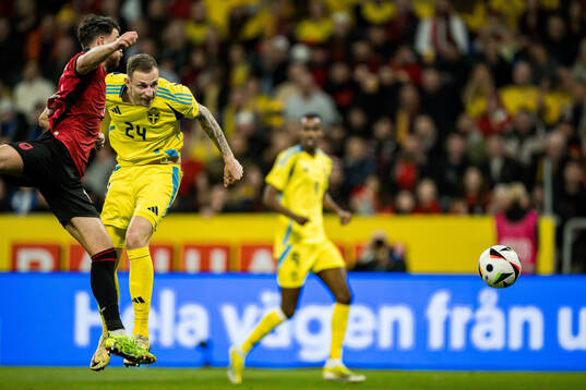 Gustaf Nilsson of Sweden scores the 1-0 goal