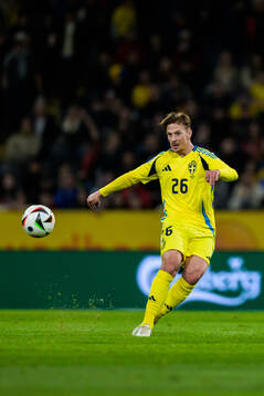 Simon Olsson of Sweden