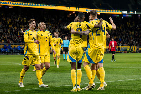 Simon Olsson , Emil Forsberg , Alexander Isak and Gustaf