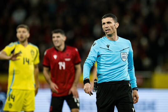 Referee Barsan Marcel