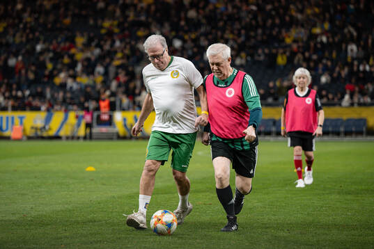 Walking Football with ”Lira Mera” in half time