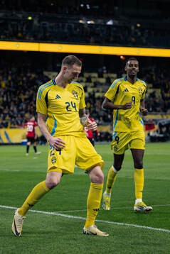 Gustaf Nilsson and Alexander Isak of Sweden celebrate the