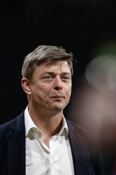 Head coach Jon Dahl Tomasson of Sweden