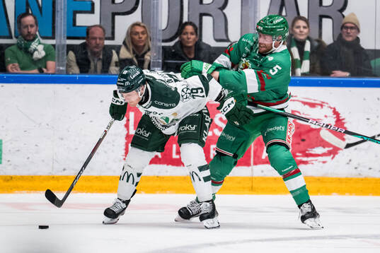 Färjestads Patrik Lundh och Rögles Ludvig Claesson