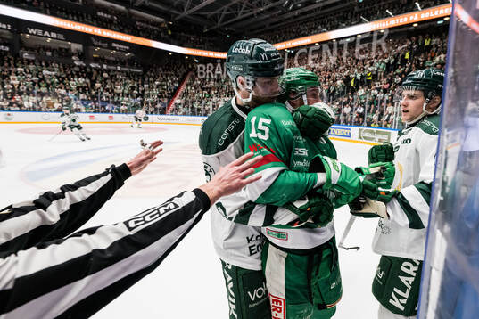 Färjestads Marcus Westfält och Rögles Simon Ryfors