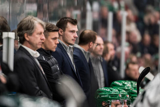 Rögles assisterande tränare Max Bohlin