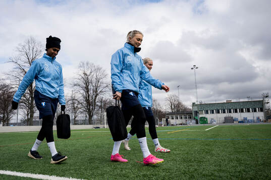 Malmö FFs Hanna Lofthammar och Beatrice Persson