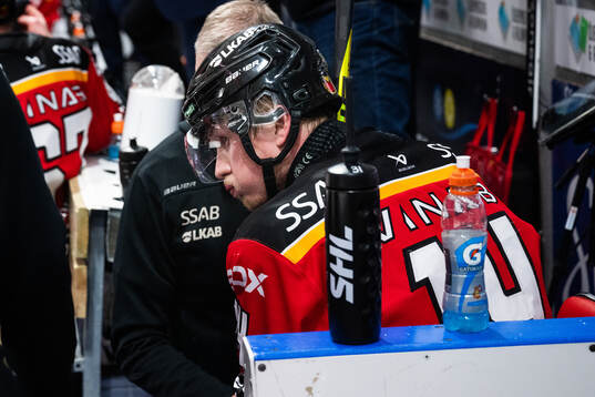 Luleås Jonas Berglund har ont