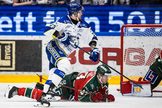 Leksands Lucas Elvenes och Frölundas Tom Nilsson