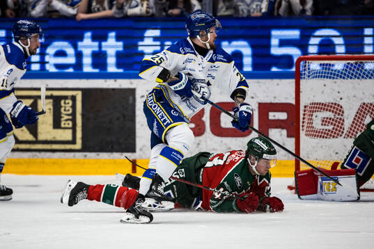 Leksands Lucas Elvenes och Frölundas Tom Nilsson