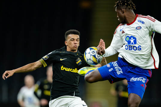 AIKs Rui Modesto och Vålerengas Nathan Fasika Idumba