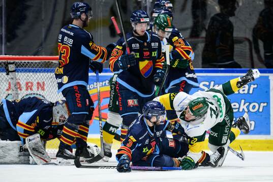 Djurgårdens Alexander Ytterell och Björklövens Fredric