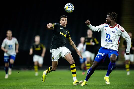 AIKs Rui Modesto och Vålerengas Nathan Fasika Idumba