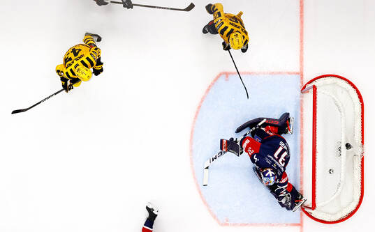 Mål av Skellefteå förbi Linköpings målvakt Jesper