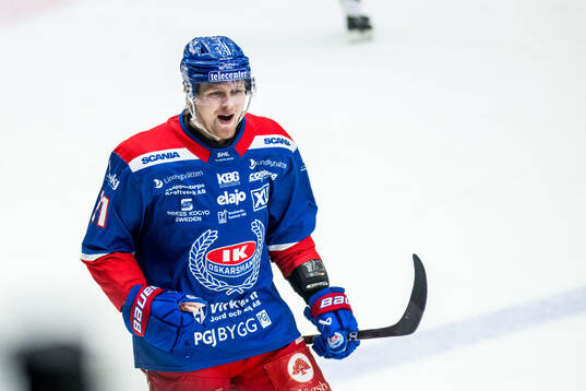 Oskarshamns Hampus Karlsson jublar