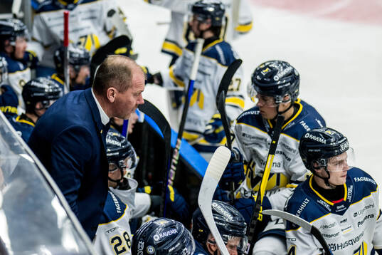 HV71s huvudtränare Johan Lindbom