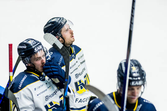 HV71s Nicholas Shore deppar